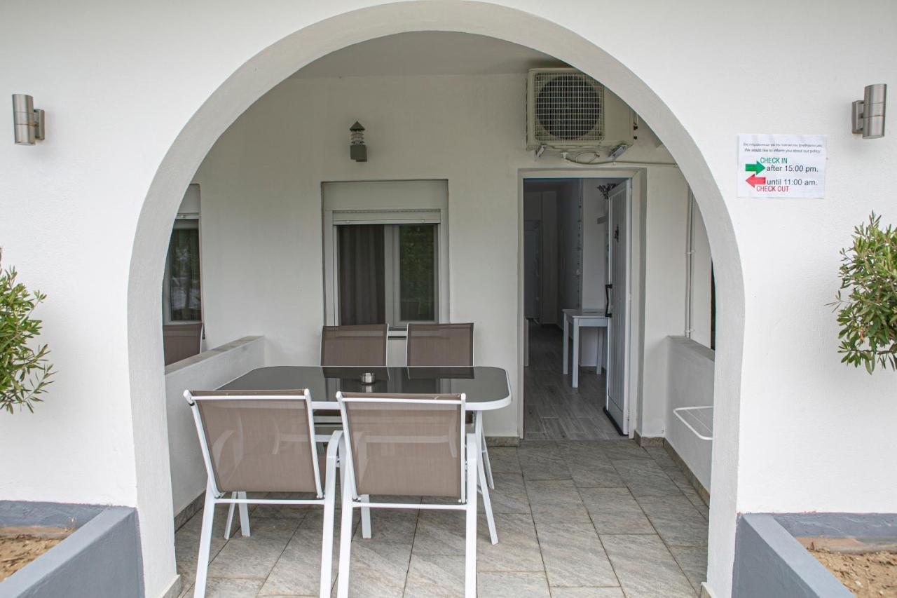Aelia Sea View Studios Afytos Exterior photo